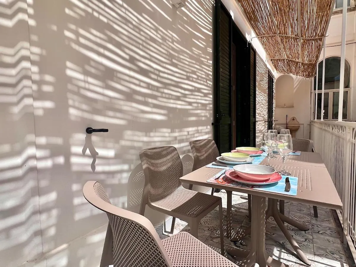 Comfy 2 Bedrooms Apartment Near The Beach أمالفي